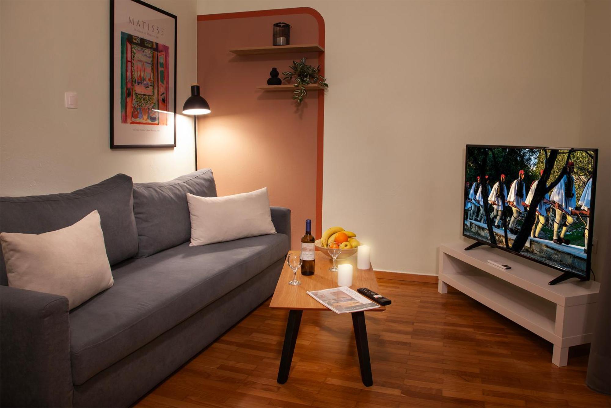 Aris123 By Smart Cozy Suites - Apartments In The Heart Of Athens - 5 Minutes From Metro - Available 24Hr エクステリア 写真